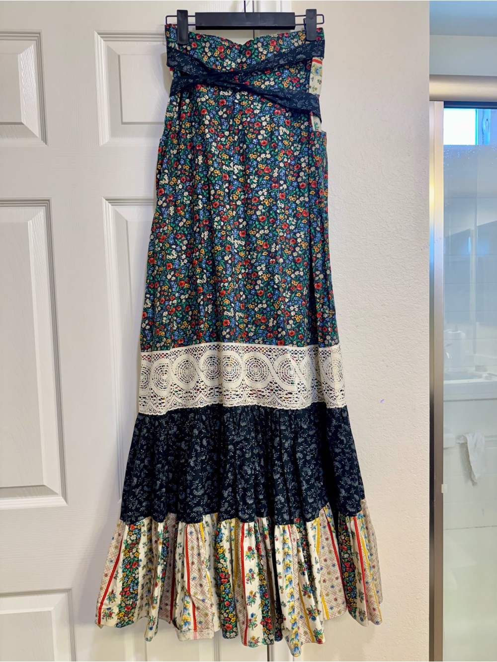 Gunne sax size 7 black colorful mixed calico floral prairie maxi Vintage skirt - Picture 4 of 8